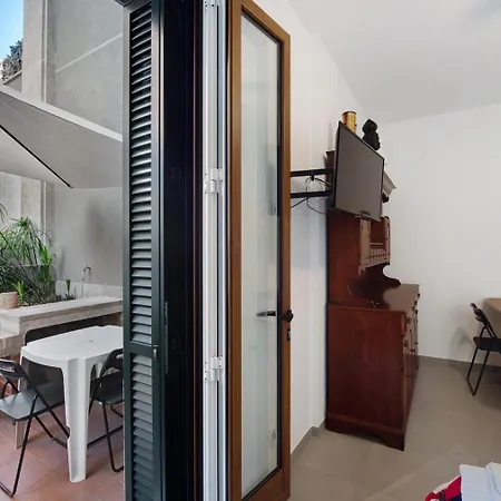 Casa Valeria 1 أرنزانو