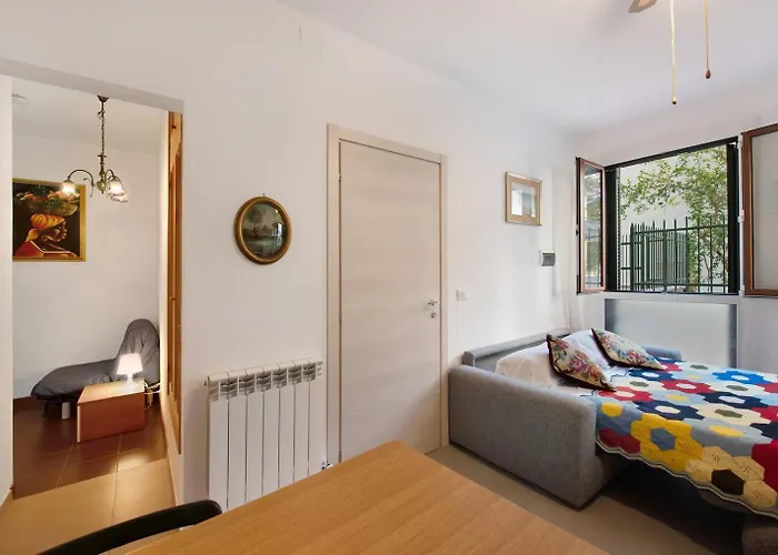 Apartman Casa Valeria 1 *